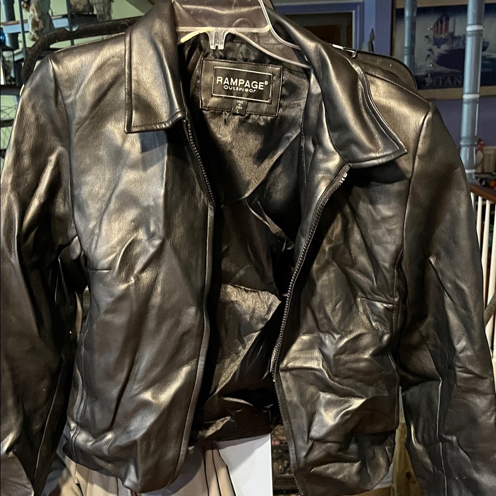 Rampage Classic Black polyester